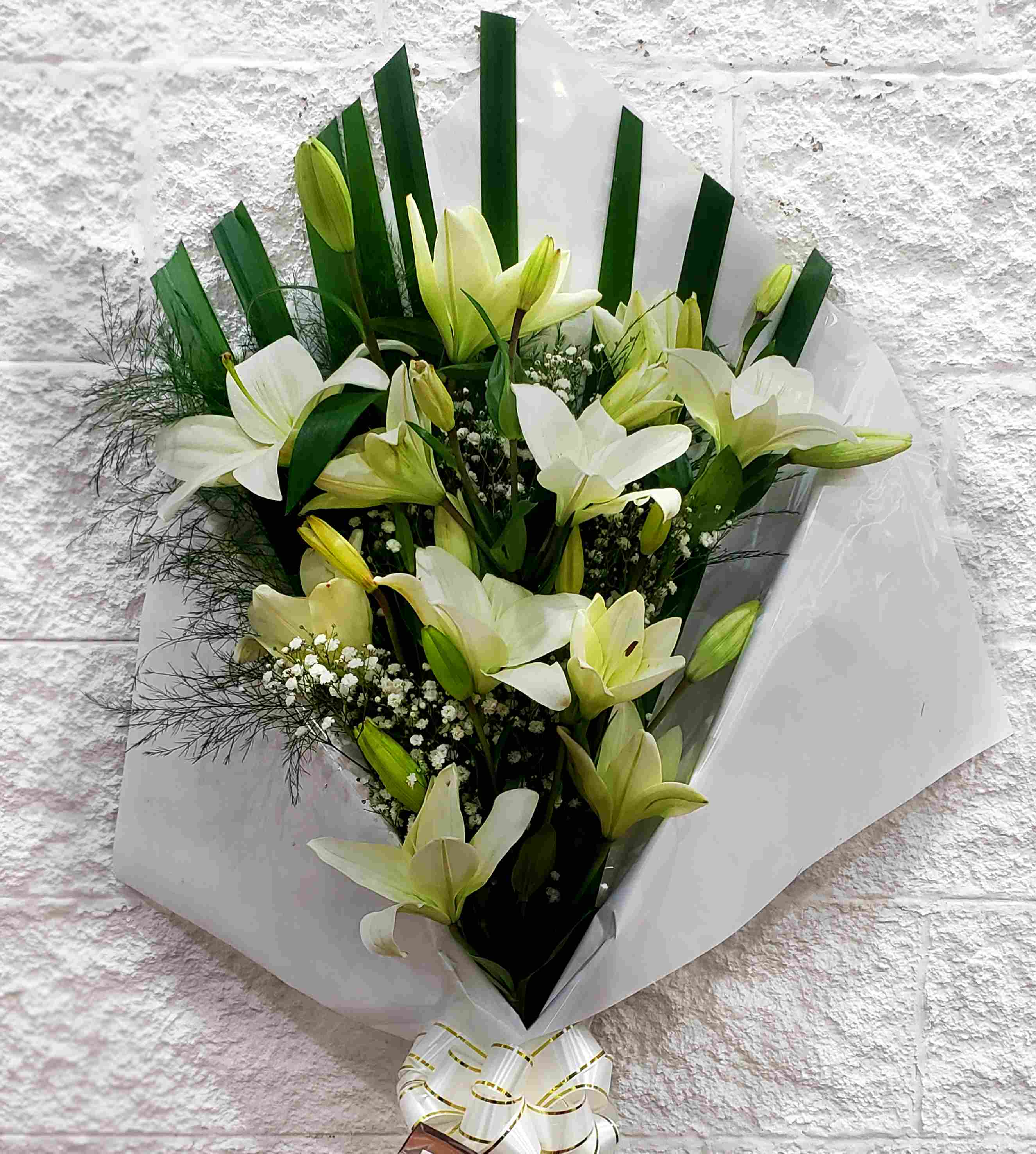 Envio y venta de flores ,rosas, plantas,arreglos florales ,regalos y desayunos a domicilio con delivery gratis en la Ciudad Autonoma de Buenos Aires y con costo de env�o en localidades del Gran Buenos Aires asi como delivery de flores y plantas a trav�s de florerias asociadas en todas las provincias de la Argentina, Buenos Aires, la Pampa, Tucuman, La Rioja, R�o Negro, Entre Rios, Corrientes, Misiones, Neuquen, Chubut, Tierra del Fuego, Santa Cruz, San Luis, Mendoza, Cordoba, Jujuy, Formosa, Santiago del Estero, Salta, Chaco, Catamarca ,San Juan, y ademas realizamos el delivery de flores ,coronas,palmas , plantas y regalos a todas las ciudades de Argentina, Mar del Plata, C�rdoba, Buenos Aires, con cargo en Santa Rosa, La Plata, Bella Vista, Neuquen, Pilar, Paran�, Posadas, Resistencia, Cipolleti y mas de 300 ciudades y localidades en todo el territorio de nuestro pa�s, asi como tambien tenemos la posibilidad de enviar flores a casi todo el mundo en cuestion de horas